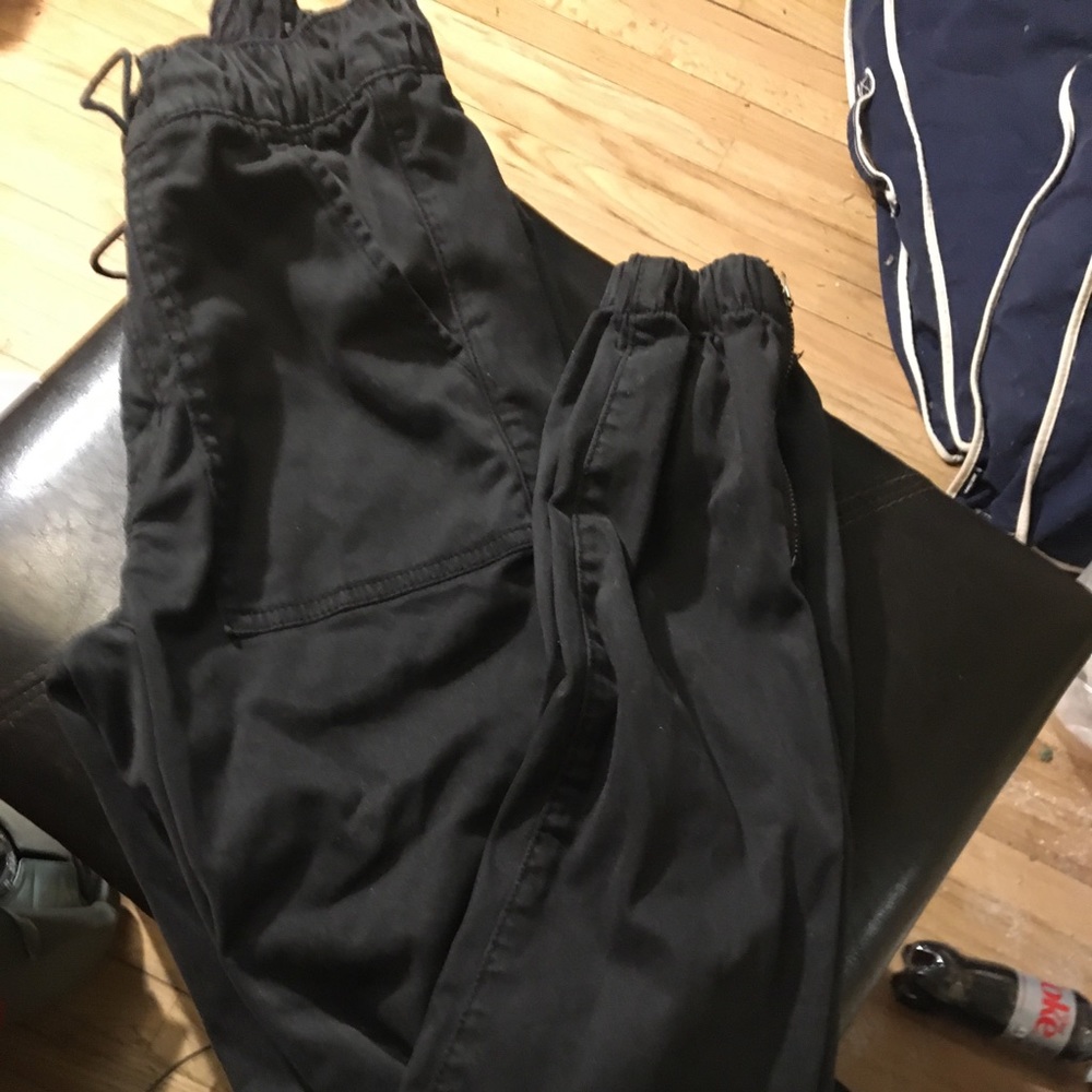 American Eagle elastic waist with tie and leg